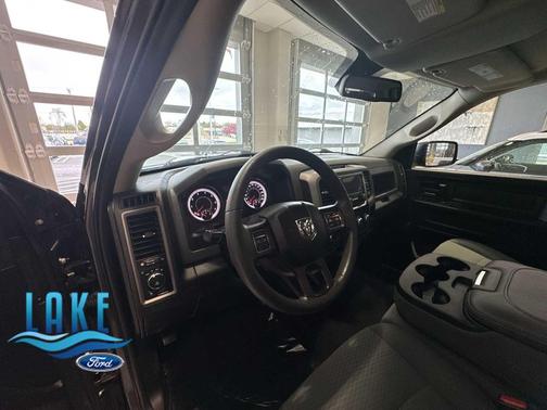 Granite Crystal Metallic Clearcoat 2019 RAM 1500 Express