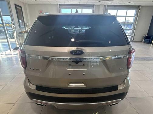 2017 Ford Explorer Platinum