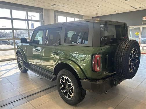 2025 Ford Bronco Outer Banks