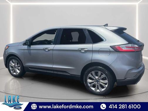 Iconic Silver Metallic 2022 Ford Edge Titanium