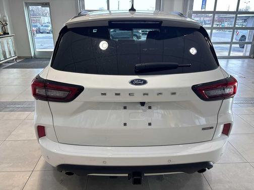 2023 Ford Escape ST-Line Elite