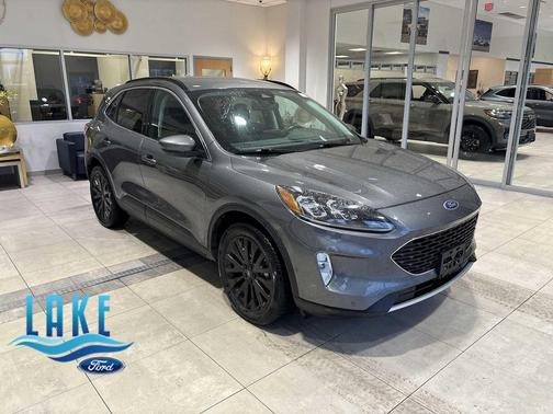 2021 Ford Escape Titanium