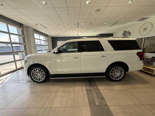 2022 Ford Expedition Max Platinum