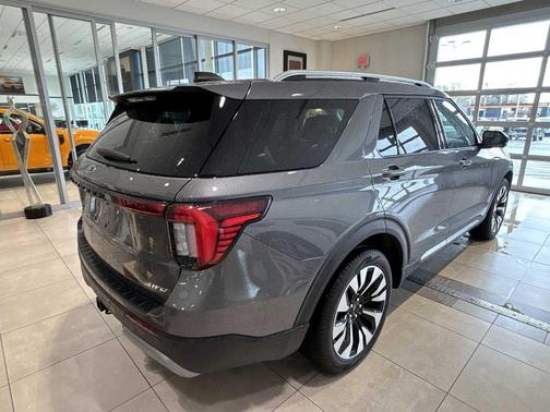 CARBONIZED GRAY METALLIC 2025 Ford Explorer Platinum