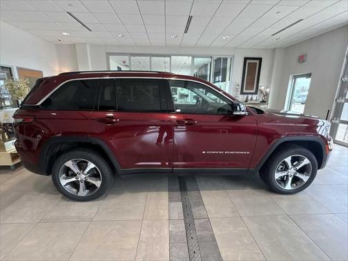 2022 Jeep Grand Cherokee 4xe Base