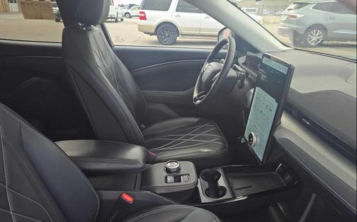 2022 Ford Mustang Mach-E California Route 1