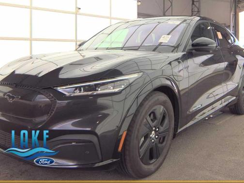 2022 Ford Mustang Mach-E California Route 1