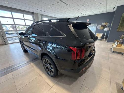 2023 Kia Sorento EX