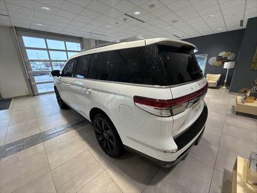 2023 Lincoln Navigator Reserve