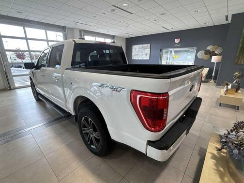 OXFORD WHITE 2022 Ford F-150 XLT
