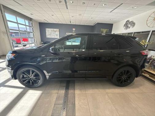 2021 Ford Edge ST Line