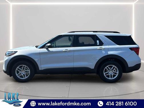 Space White Metallic 2026 Ford Explorer Active