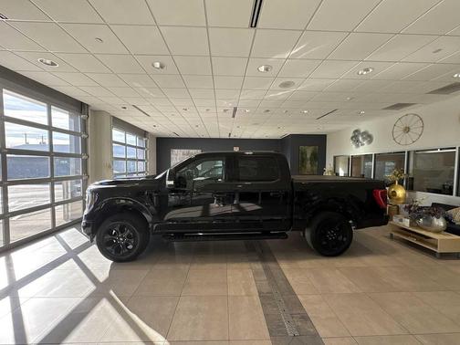 AGATE BLACK METALLIC 2023 Ford F-150 XLT