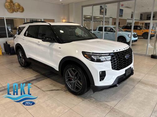 STAR WHITE MET TRI-COAT 2026 Ford Explorer ST-Line