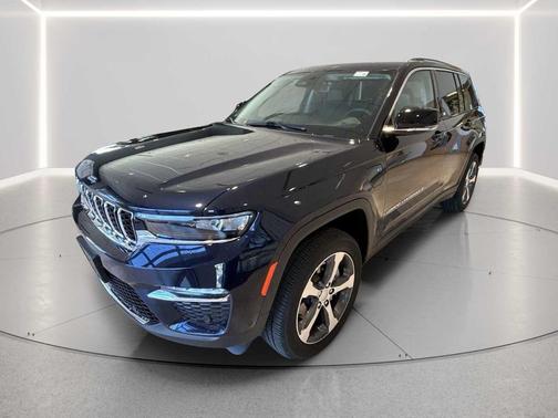 Midnight Sky 2023 Jeep Grand Cherokee 4xe Base