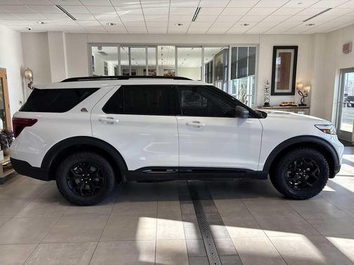 STAR WHITE MET TRI-COAT 2022 Ford Explorer Timberline