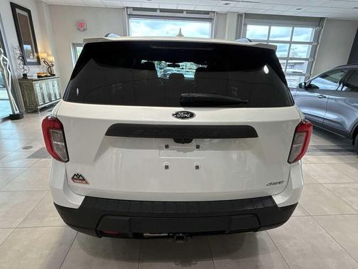 STAR WHITE MET TRI-COAT 2022 Ford Explorer Timberline