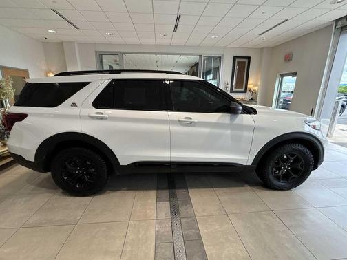 STAR WHITE MET TRI-COAT 2022 Ford Explorer Timberline