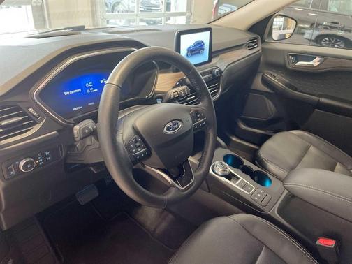 STAR WHITE METALLIC TRI-COAT 2020 Ford Escape Titanium