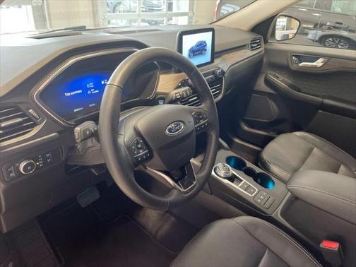 STAR WHITE METALLIC TRI-COAT 2020 Ford Escape Titanium