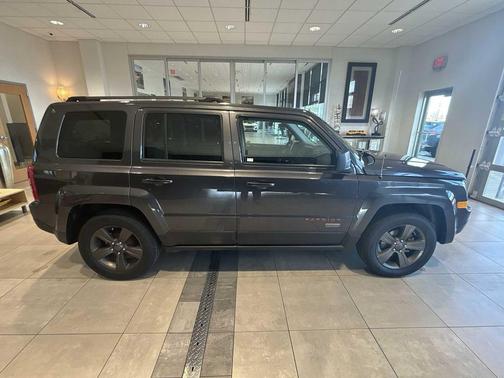 2016 Jeep Patriot 75th Anniversary