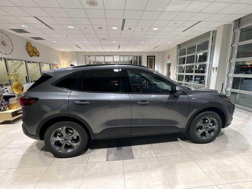 2026 Ford Escape ST-Line Select