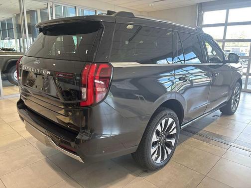 DARK MATTER GREY METALLIC 2025 Ford Expedition Platinum