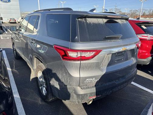 Satin Steel Metallic 2020 Chevrolet Traverse LT Cloth