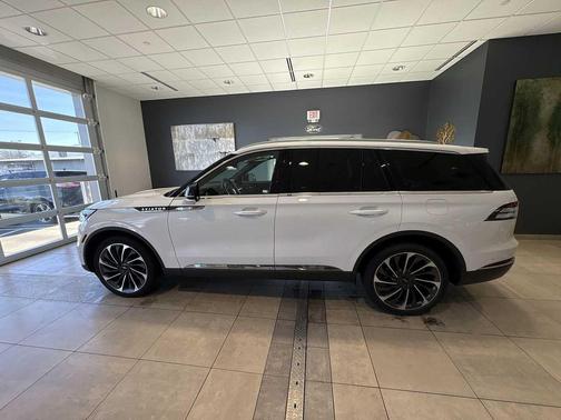 2021 Lincoln Aviator Reserve AWD
