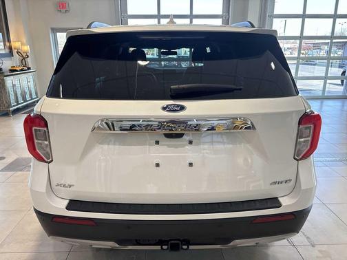 STAR WHITE MET TRI-COAT 2023 Ford Explorer XLT