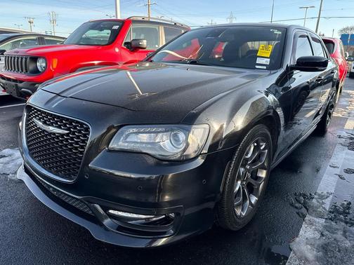 2018 Chrysler 300 S