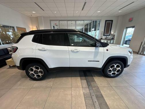 2022 Jeep Compass Trailhawk