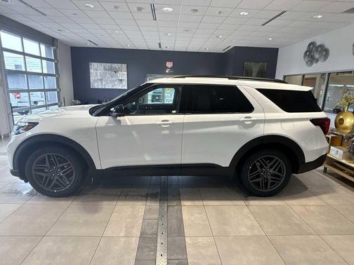 STAR WHITE MET TRI-COAT 2026 Ford Explorer ST
