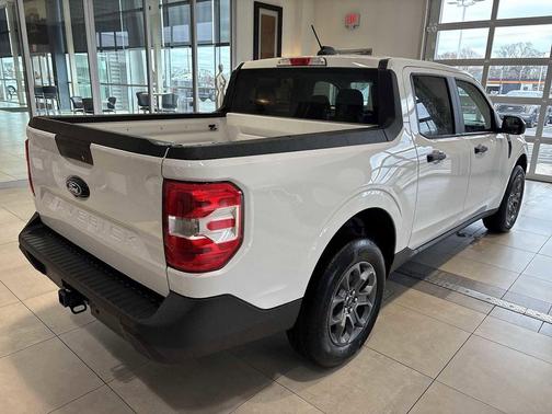 OXFORD WHITE 2026 Ford Maverick XLT
