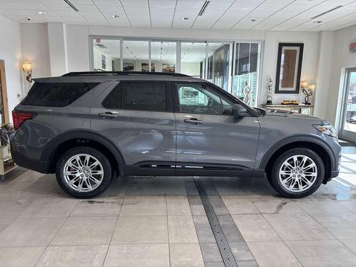 Carbonized Gray Metallic 2026 Ford Explorer Active