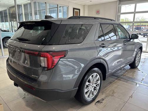Carbonized Gray Metallic 2026 Ford Explorer Active