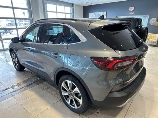 2025 Ford Escape Platinum