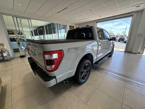 AVALANCHE 2023 Ford F-150 Lariat