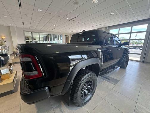 Diamond Black Crystal Pearlcoat 2022 RAM 1500 TRX