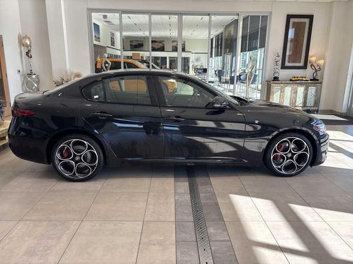 2022 Alfa Romeo Giulia Ti