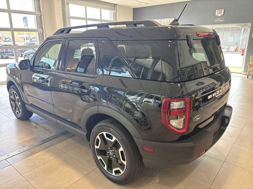 SHADOW BLACK 2023 Ford Bronco Sport Outer Banks