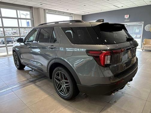 Carbonized Gray Metallic 2026 Ford Explorer ST