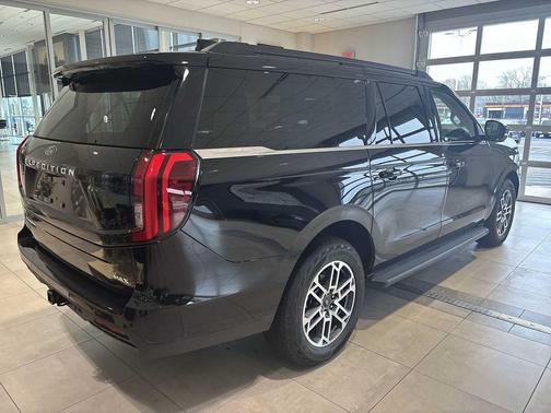 AGATE BLACK METALLIC 2025 Ford Expedition Max Active 4x4