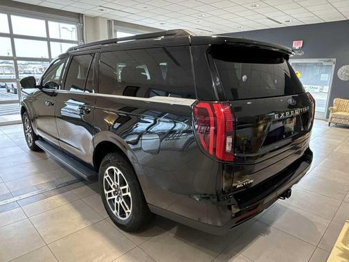 AGATE BLACK METALLIC 2025 Ford Expedition Max Active 4x4