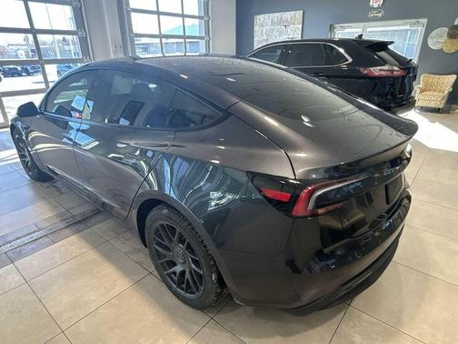 2025 Tesla Model 3 Long Range