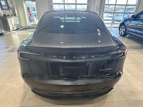 2025 Tesla Model 3 Long Range