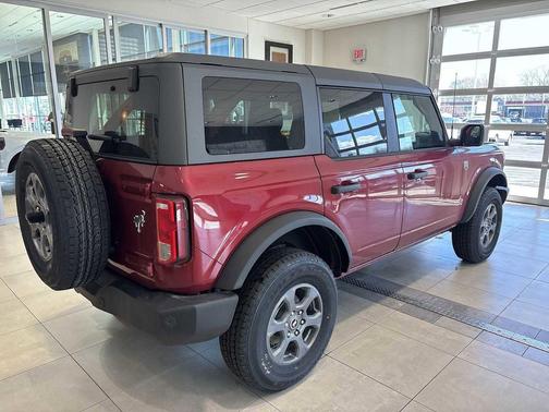 RUBY RED MET TNTD CLEARCOAT 2026 Ford Bronco Big Bend