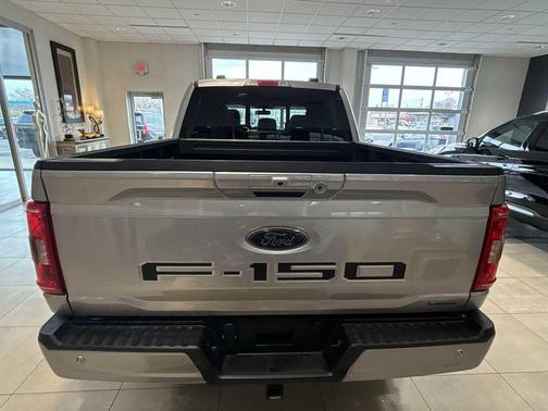 ICONIC SILVER METALLIC 2022 Ford F-150 XLT