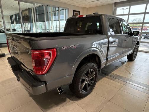 CARBONIZED GREY METALLIC 2022 Ford F-150 XLT