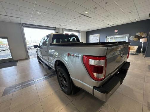 ICONIC SILVER METALLIC 2023 Ford F-150 Lariat
